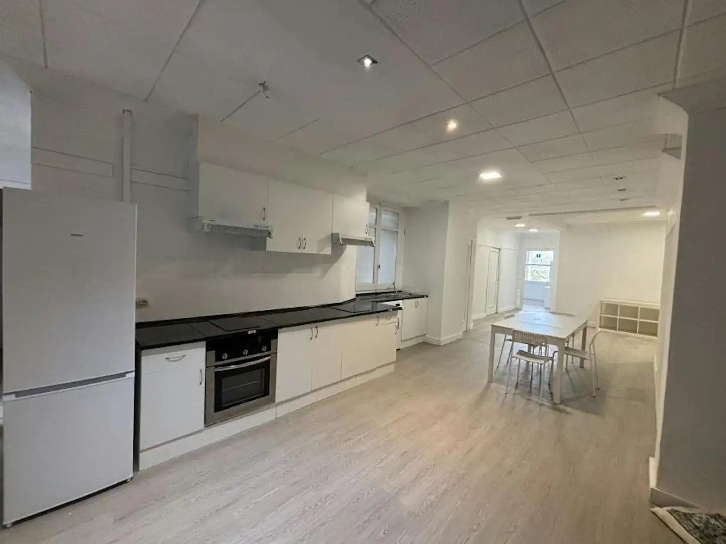 Cocina de Piso para compartir en Valencia con Aire acondicionado, Calefacción y Lavadora