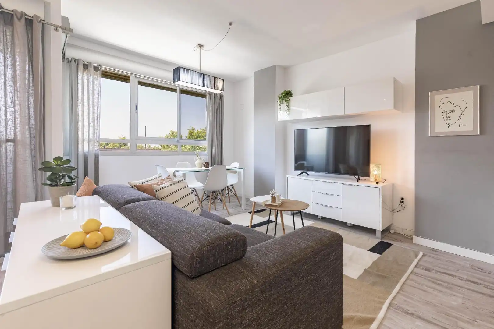 Sala d'estar de Pis en venda en Valencia amb Aire condicionat, Jardí privat i Parquet