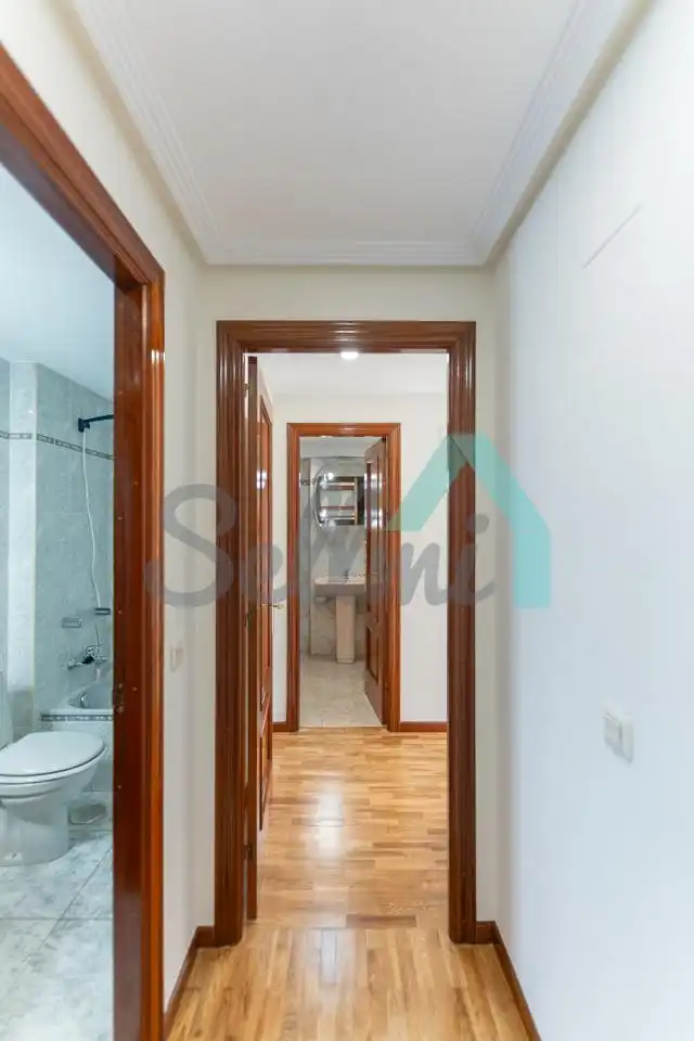 Wohnung zum Verkauf in Oviedo  mit Heizung, Parkett und Terrasse