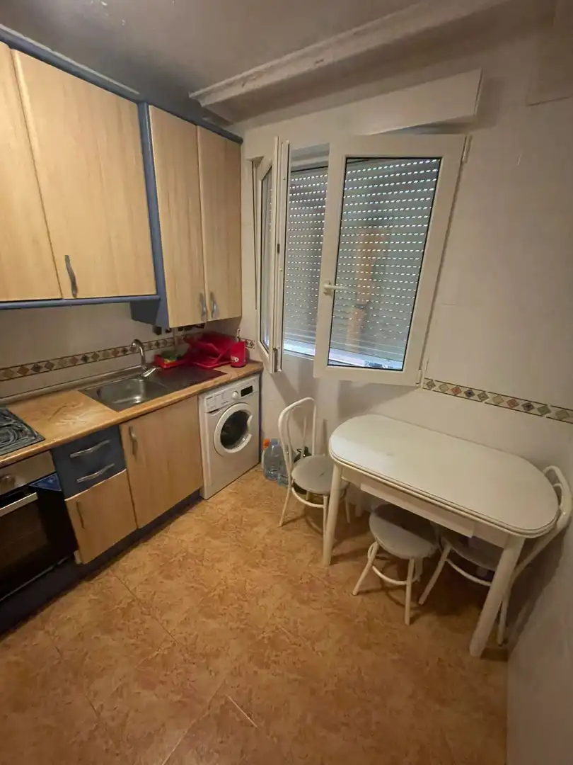Cuina de Pis en venda en Palencia amb Calefacció i Traster