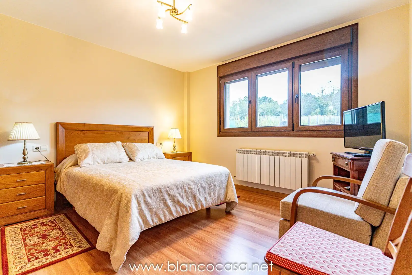 Habitación de Casa o chalet en venta en Carballo con Calefacción, Trastero y Amueblado