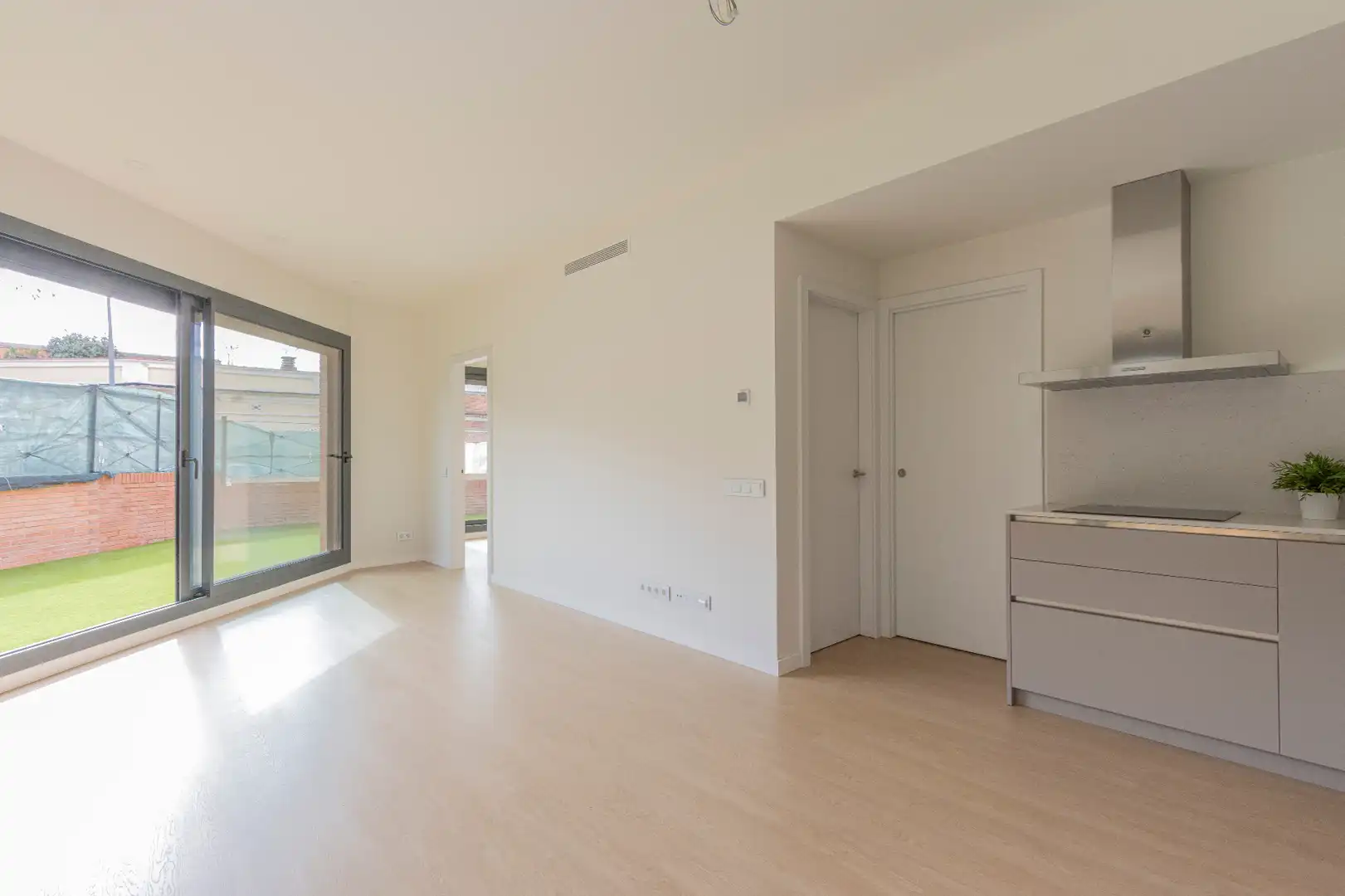 Piso en venta en Barcelona con Aire acondicionado, Calefacción y Jardín privado