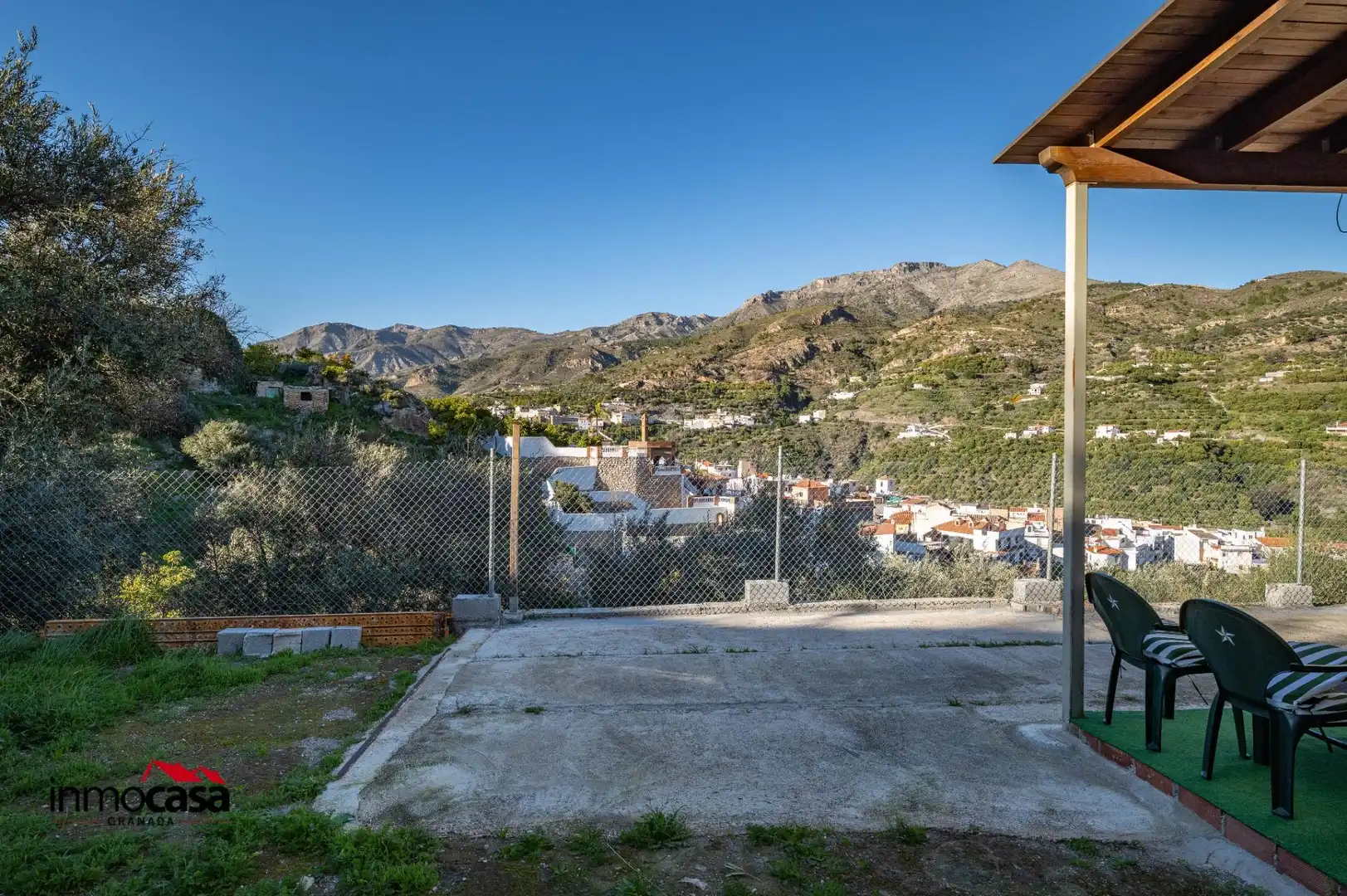 Vista exterior de Casa o chalet en venta en Los Guájares