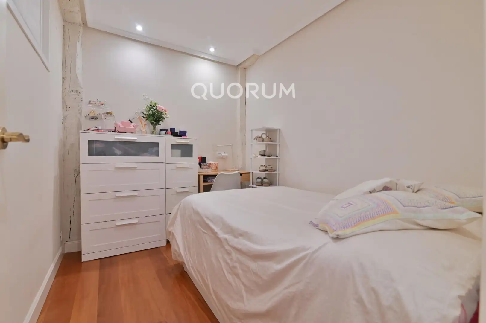 Habitación de Piso en venta en Bilbao  con Aire acondicionado, Calefacción y Balcón