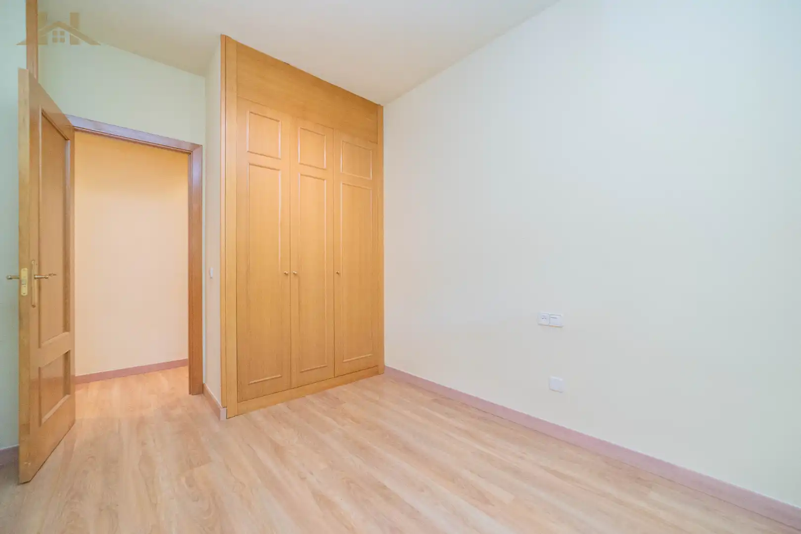 Habitación de Piso en venta en Boadilla del Monte con Aire acondicionado, Calefacción y Jardín privado