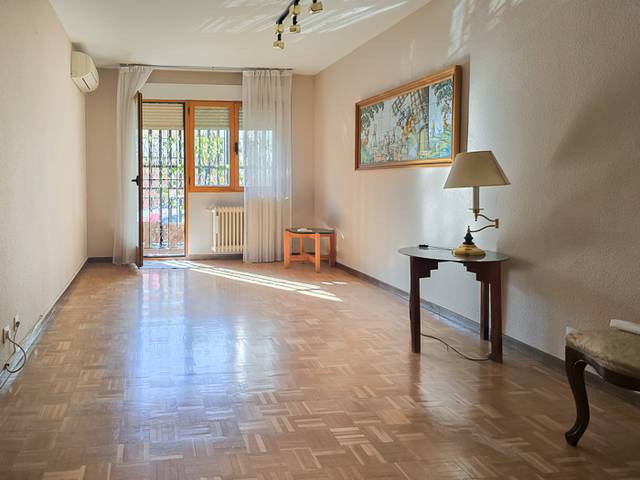 Piso en Venta en Avenida de Colmenar Viejo en Centro Urbano