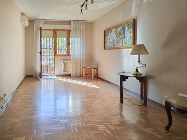 Piso con ascensor en venta en Avenida de Colmenar Viejo
