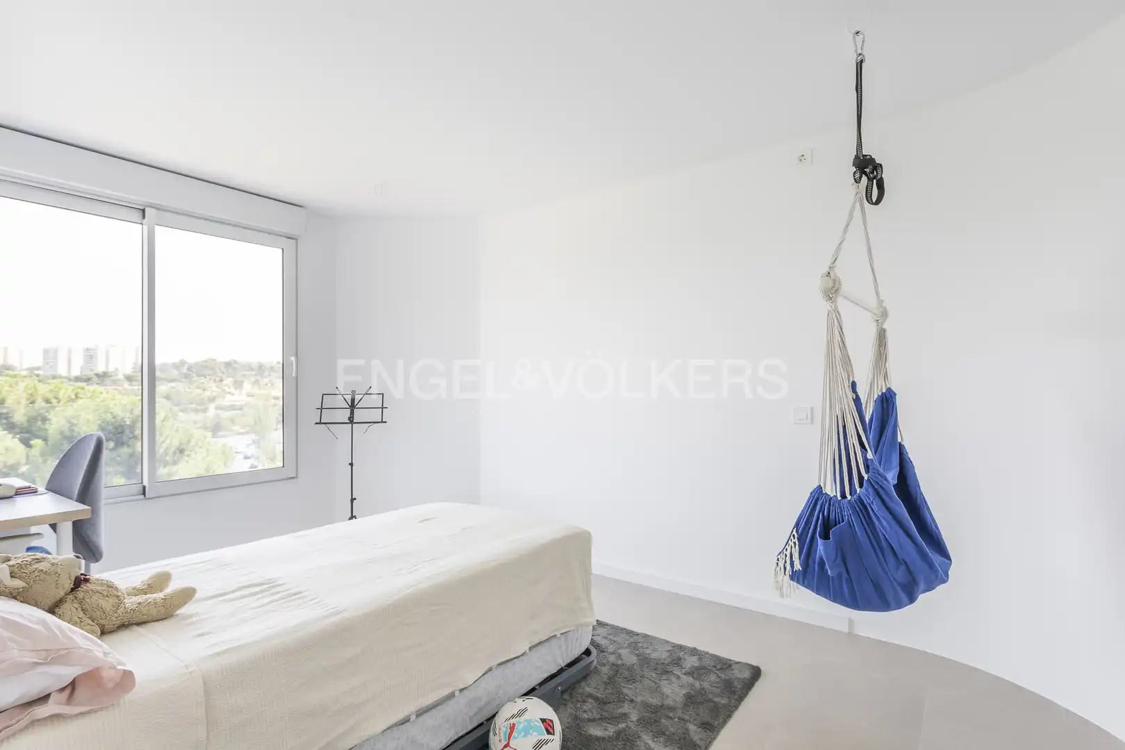 Habitación de Piso de alquiler en Madrid con Aire acondicionado, Calefacción y Amueblado