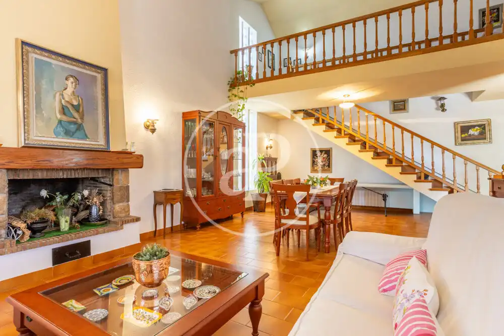 Sala de estar de Casa o chalet en venta en Paterna con Aire acondicionado, Calefacción y Jardín privado