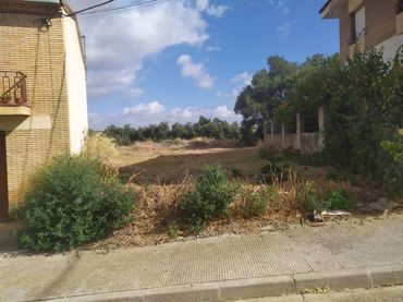 Terreno residencial en venta en Calle CORTES DE ARAGÓN