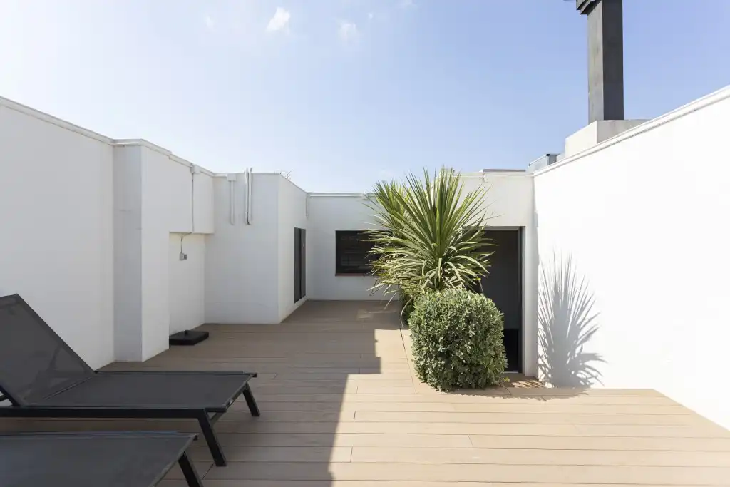 Terrassa de Apartament en venda en Barcelona amb Calefacció, Traster i Moblat