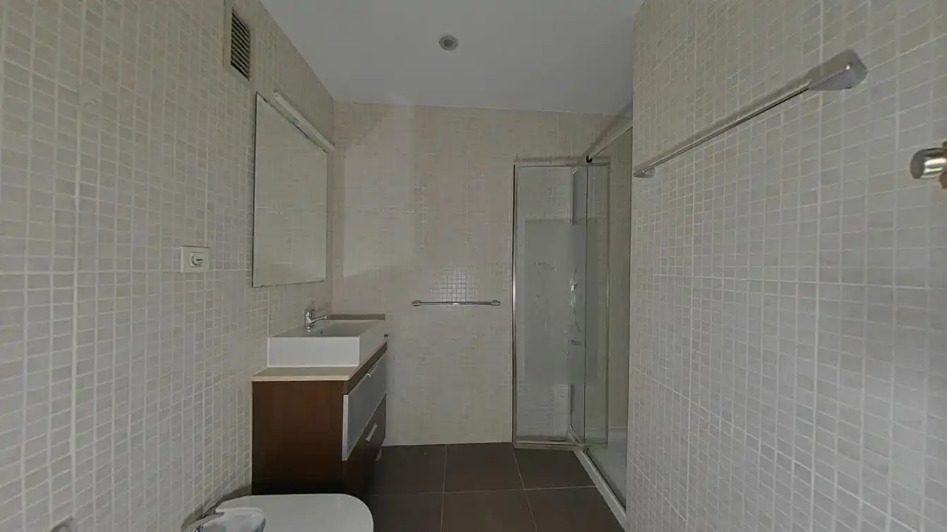 Badezimmer von Wohnung zum Verkauf in Reus mit Heizung