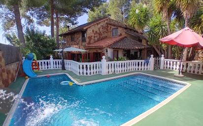 Swimming pool of House or chalet for sale in Godelleta  with Air Conditioner, Terrace and Swimming Pool