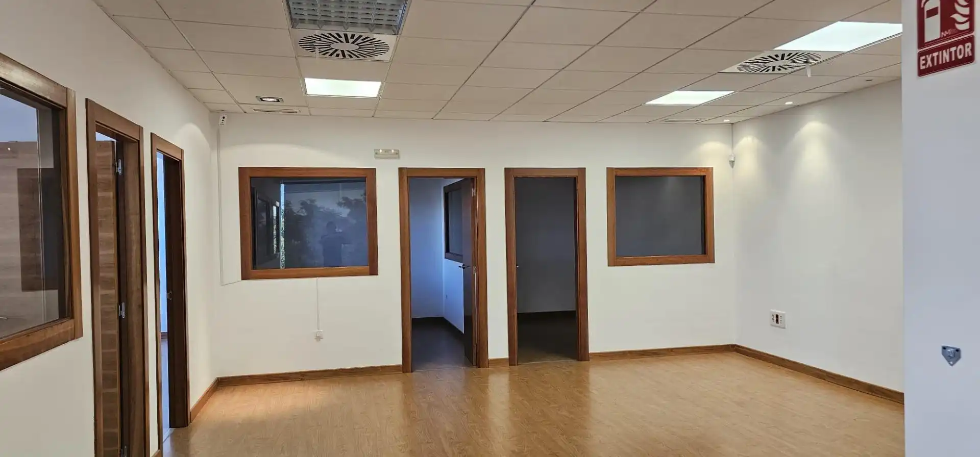 Oficina de alquiler en Elche / Elx con Aire acondicionado y Calefacción