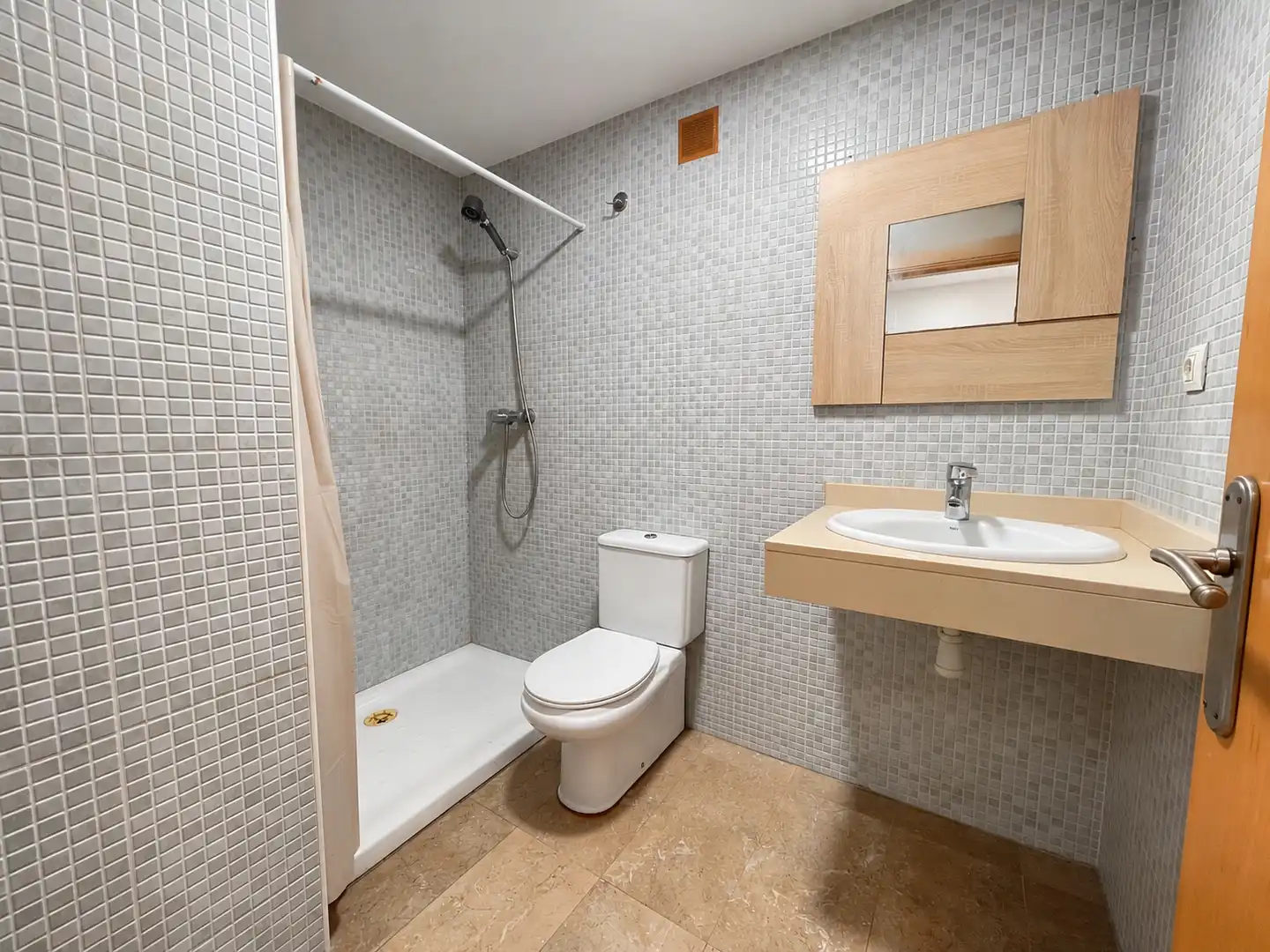 Baño de Piso en venta en Sabadell