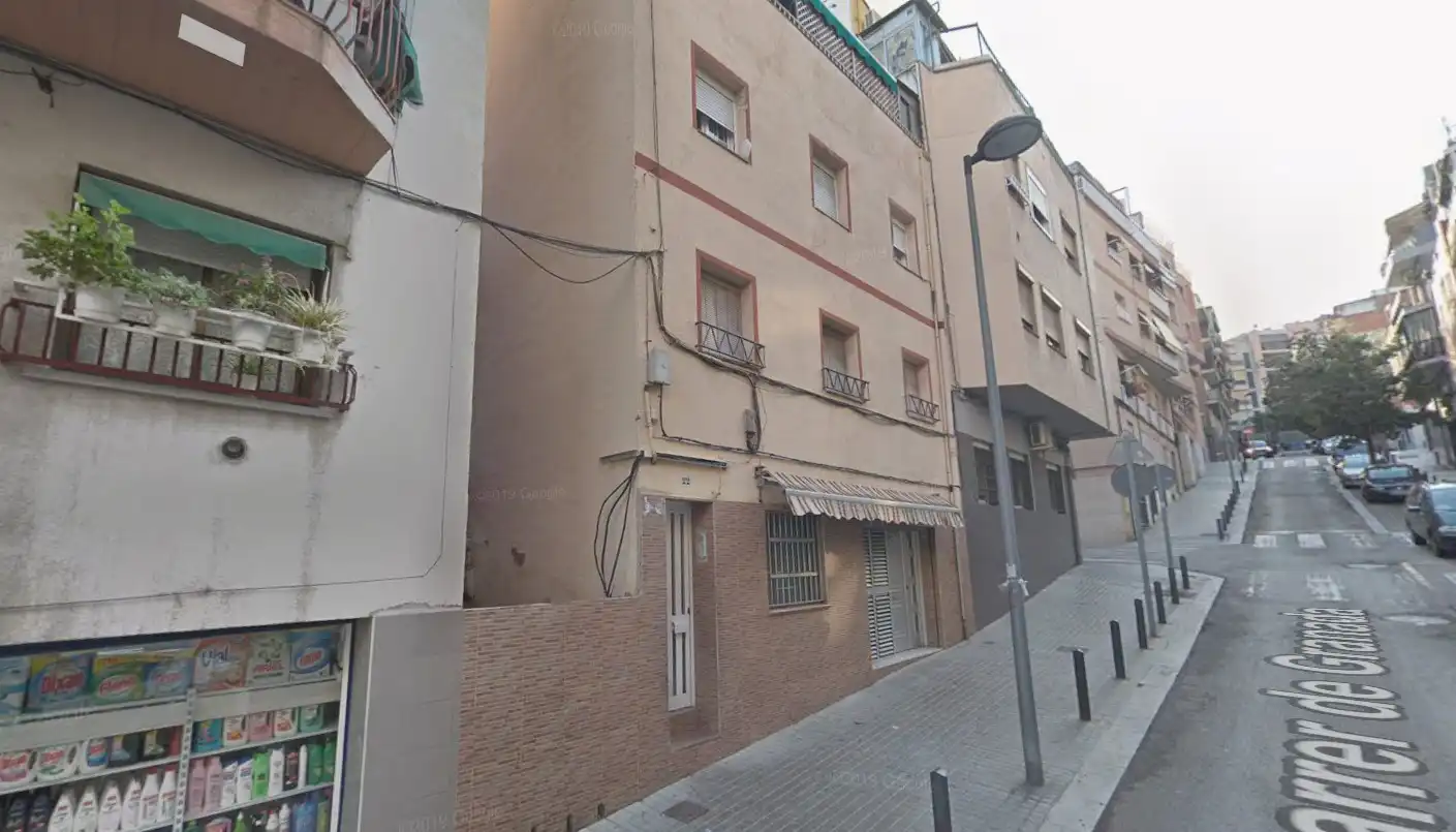 Vista exterior de Piso en venta en Badalona