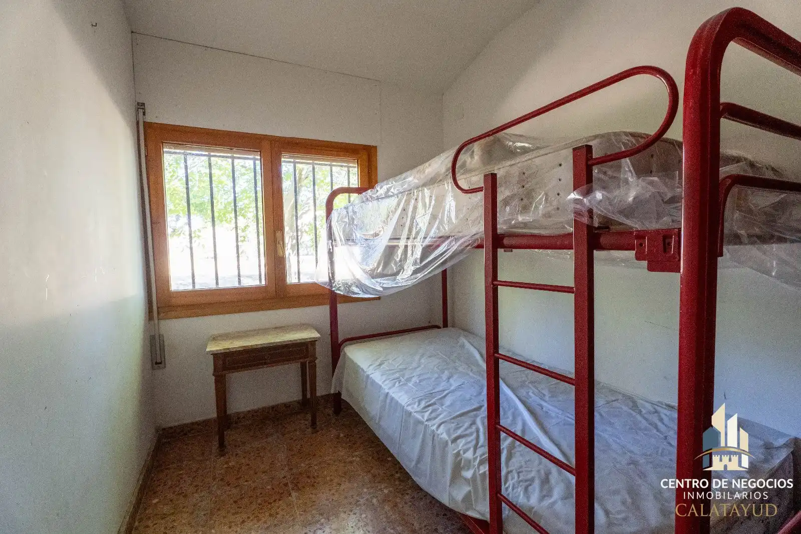 Dormitori de Casa o xalet en venda en Calatayud amb Aire condicionat, Calefacció i Piscina