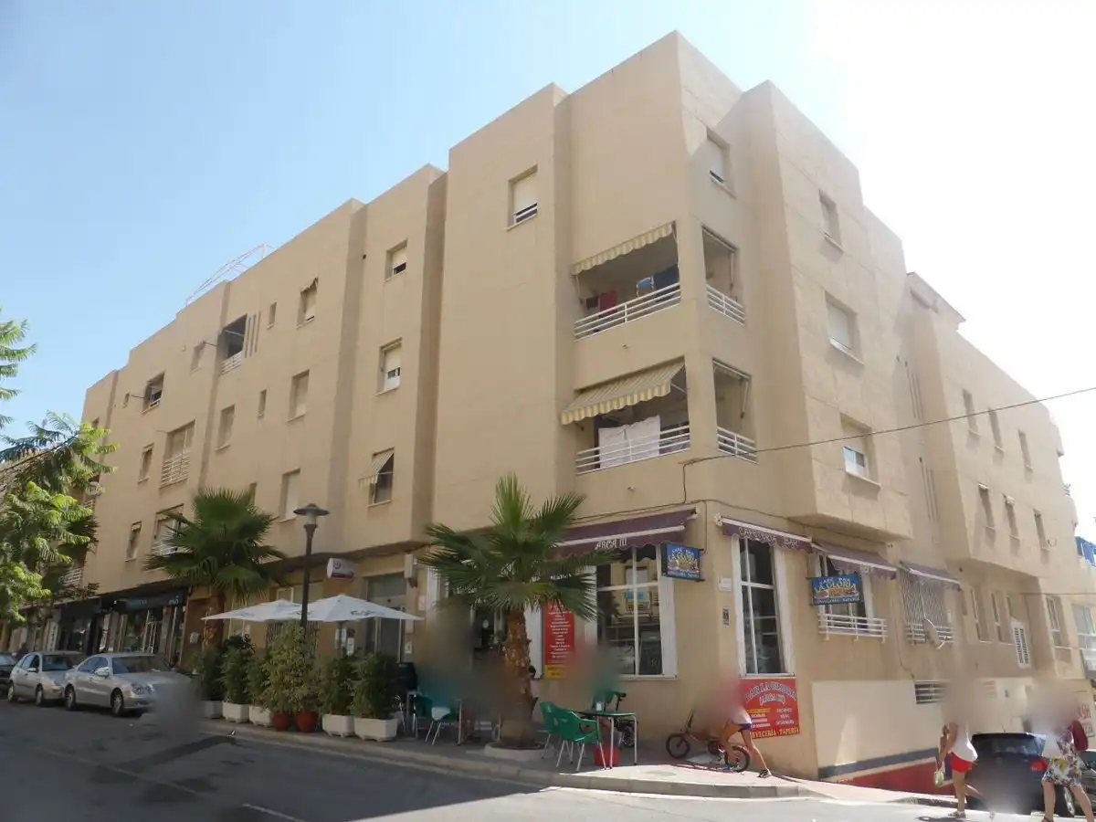Flat with terrace for sale in Calle Mayor 135
