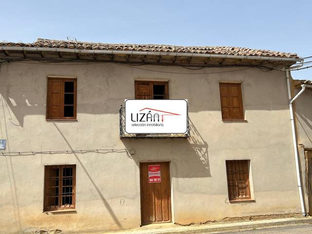 Casa-chalet en Venta en Sahagún - Plazoleta el sol en Sahagún