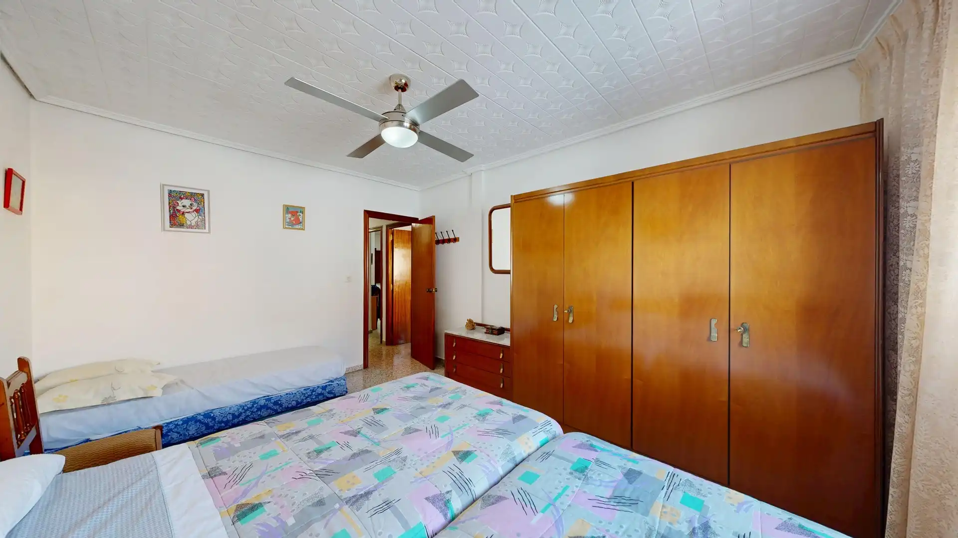 Dormitori de Casa o xalet en venda en Chiva amb Terrassa i Traster