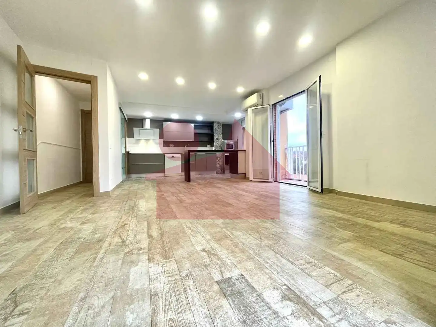 Wohnung mit Terrasse zum Verkauf in Col.legis Nous, imagen 3
