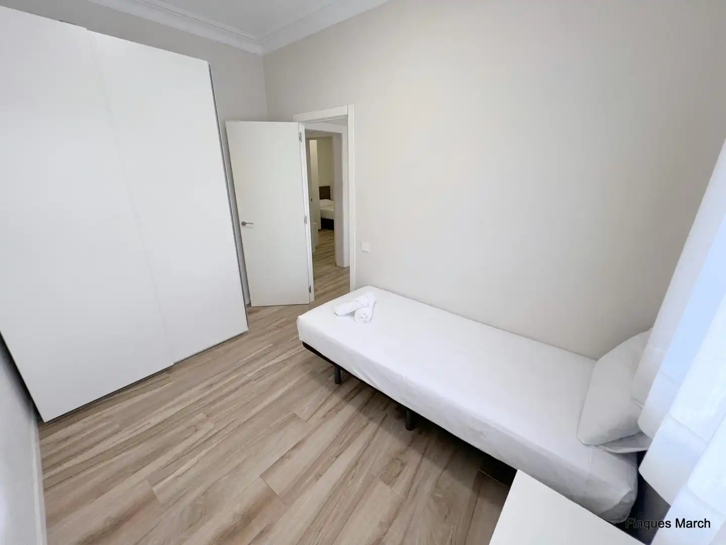 Habitación de Piso en venta en Barcelona con Aire acondicionado y Amueblado