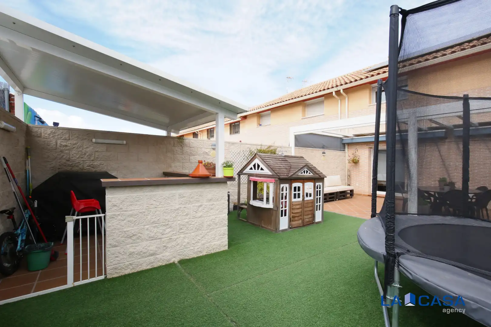 Terraza de Casa adosada en venta en Carranque con Aire acondicionado