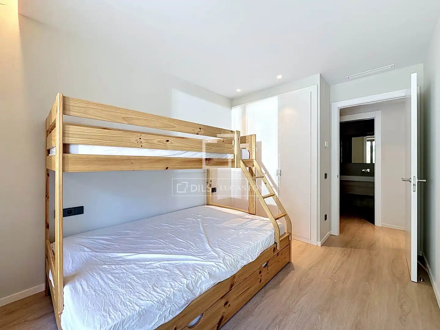 Dormitori de Pis en venda en Escaldes – Engordany amb Aire condicionat, Calefacció i Parquet