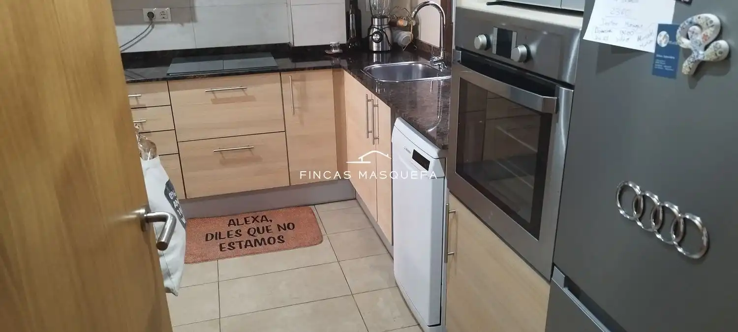 Cuina de Dúplex en venda en Sant Llorenç d'Hortons amb Aire condicionat, Terrassa i Traster
