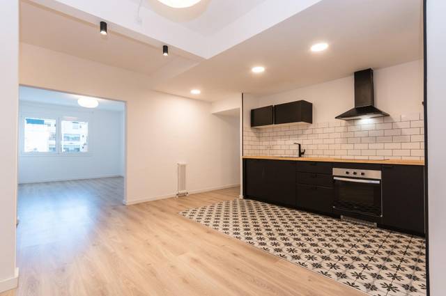 Apartamento en Venta en Carrer CARDENER en Vila de Gràcia