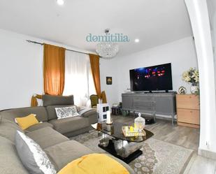 Bedroom of Flat for sale in Sabadell