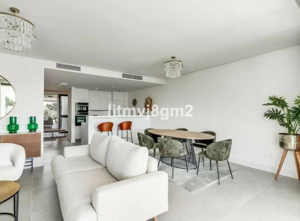 Habitatge amb ascensor en venda a Elviria - Cabopino