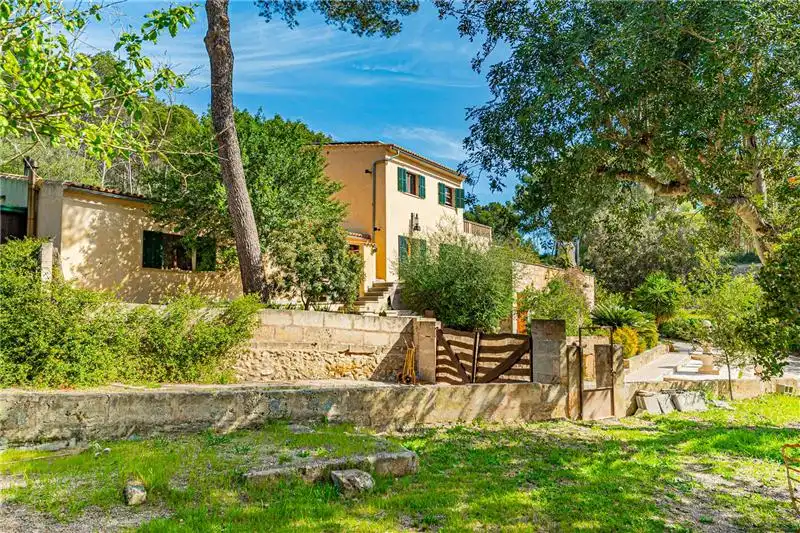 Vista exterior de Finca rústica en venda en Llucmajor amb Jardí privat i Terrassa