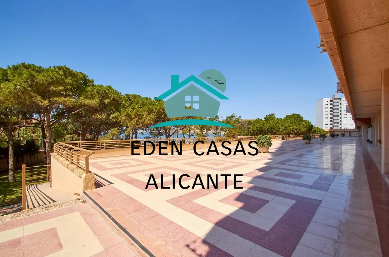 Außenansicht von Wohnungen zum Verkauf in Alicante / Alacant mit Klimaanlage, Heizung und Privatgarten