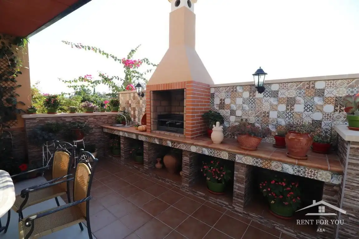 Terrassa de Casa o xalet de lloguer en Alhaurín El Grande amb Aire condicionat, Jardí privat i Terrassa