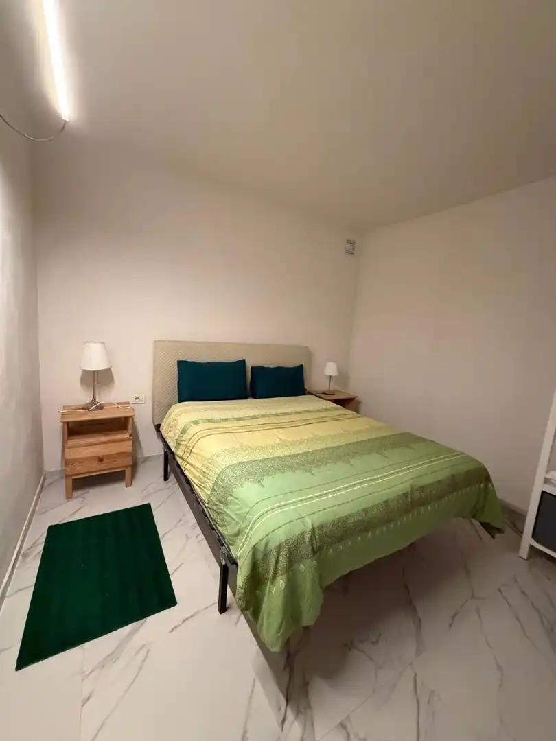 Dormitori de Apartament de lloguer en El Rosario amb Terrassa i Moblat