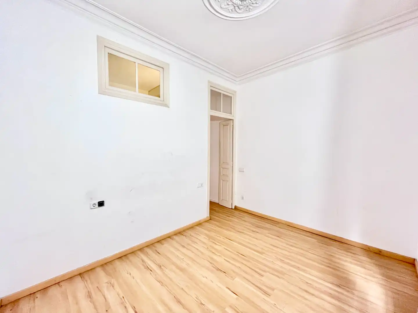 Flat for sale in Barcelona  with Parquet flooring, Oven and Balcony
