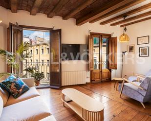 Living room of Apartment to rent in  Barcelona Capital  with Parquet flooring and Balcony