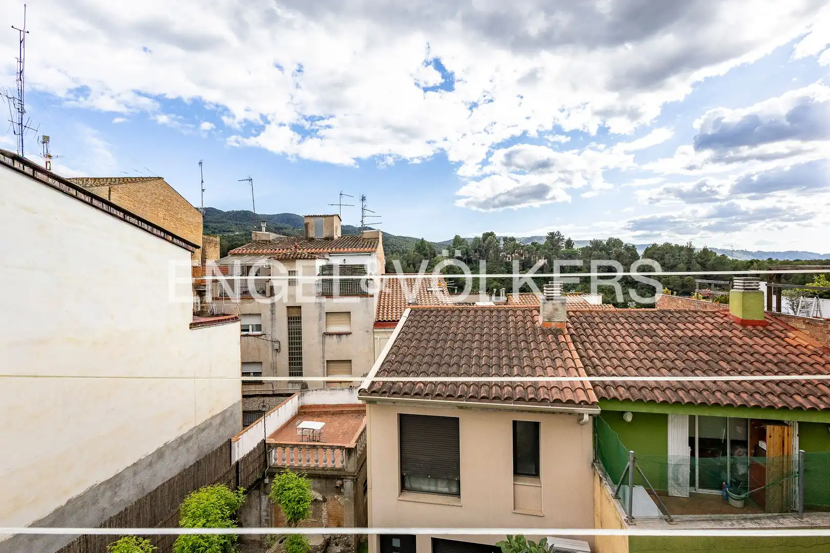 Vista exterior de Piso en venta en Gelida con Calefacción y Balcón