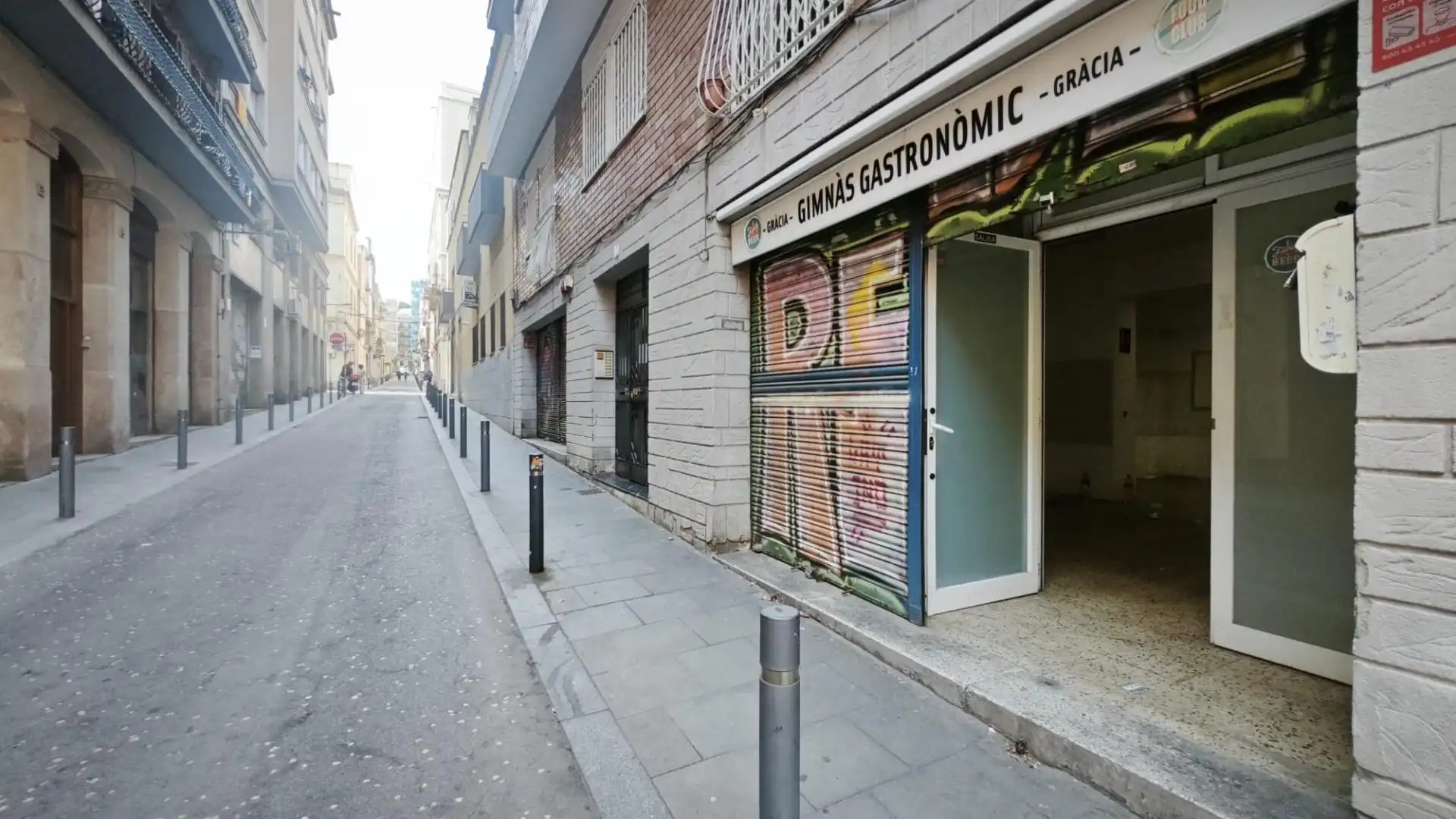 Local en venta en Carrer SALINAS, Vila de Gràcia