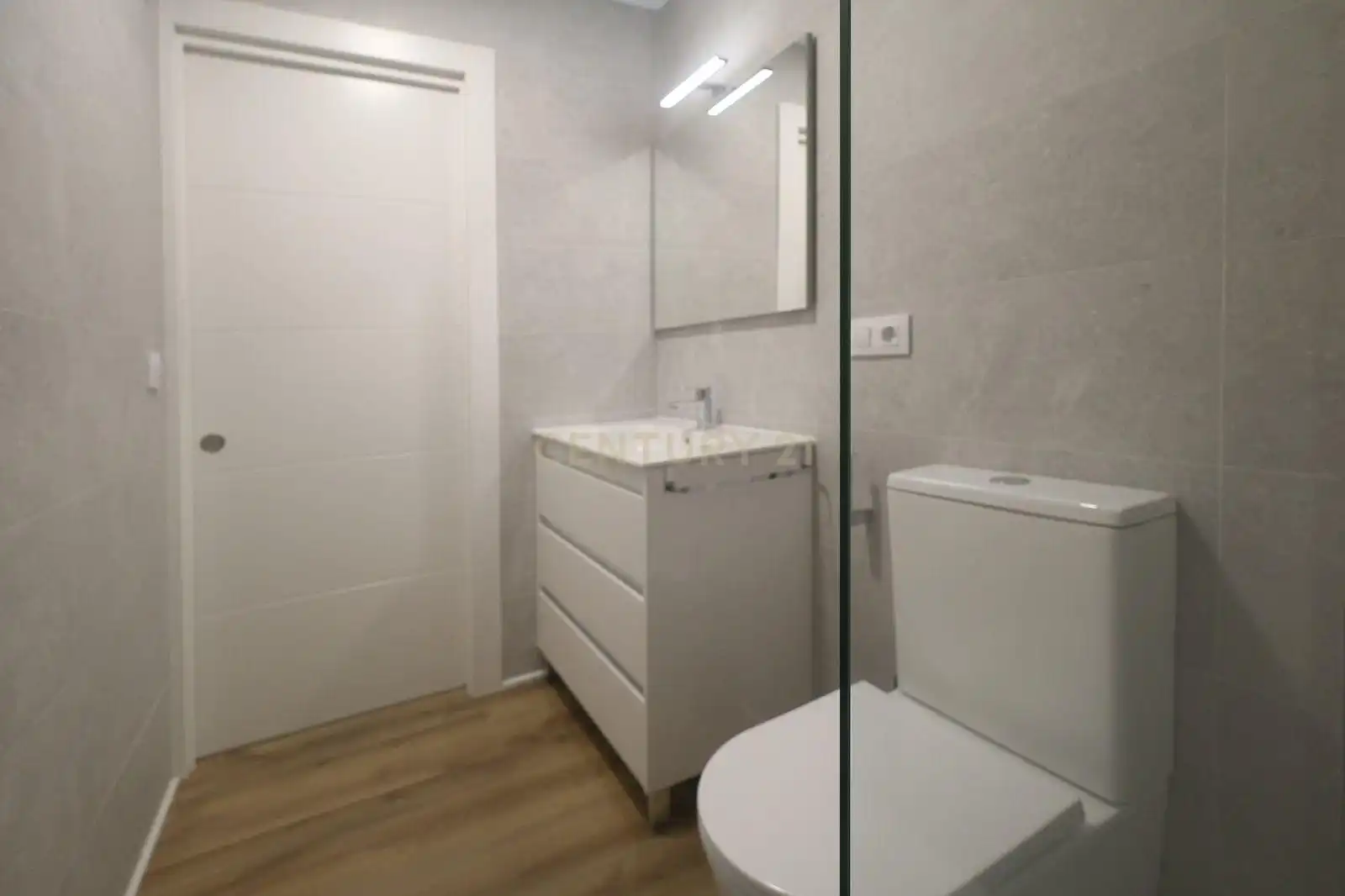 Badezimmer von Wohnungen zum Verkauf in Dénia mit Klimaanlage