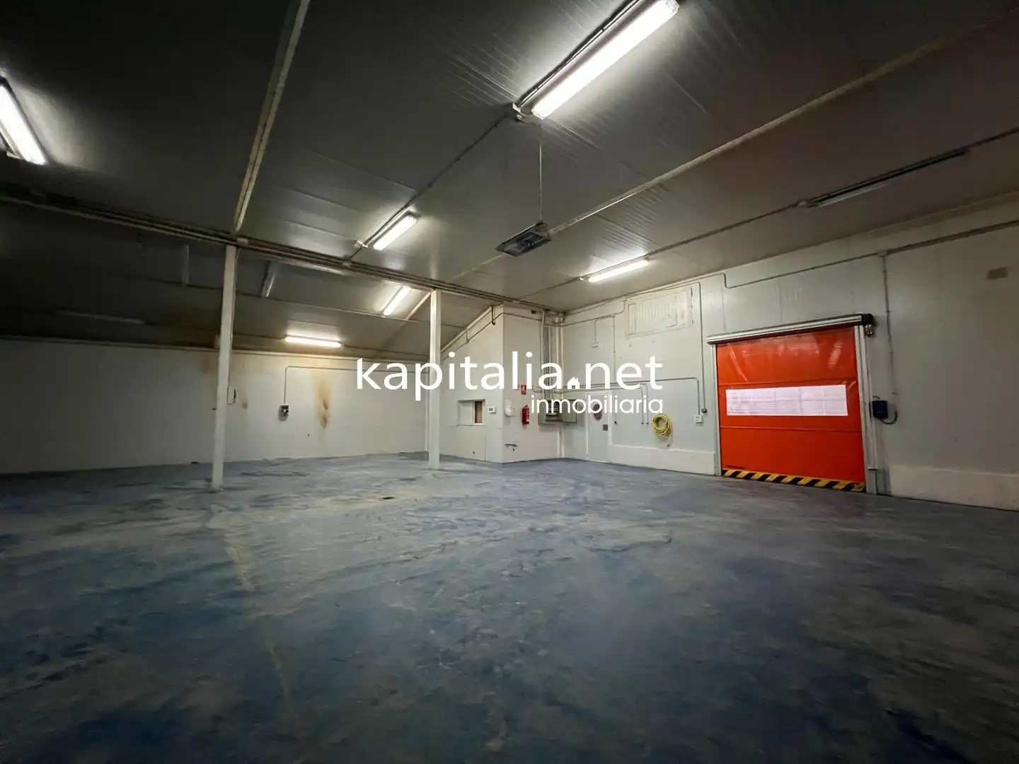 Nave industrial en venta en Agullent