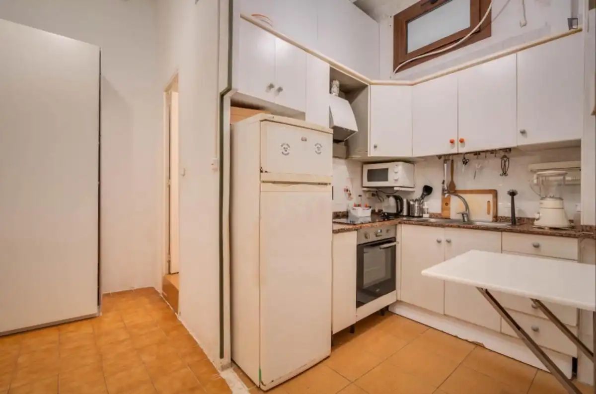 Cuina de Apartament de lloguer en Barcelona amb Aire condicionat, Moblat i Rentadora