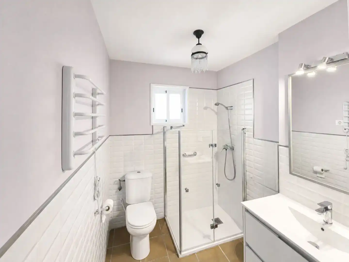 Badezimmer von Erdgeschoss zum Verkauf in Sanlúcar de Barrameda mit Schwimmbad