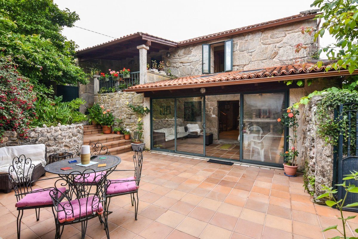 Terrassa de Casa o xalet en venda en Mondariz amb Jardí privat, Terrassa i Traster