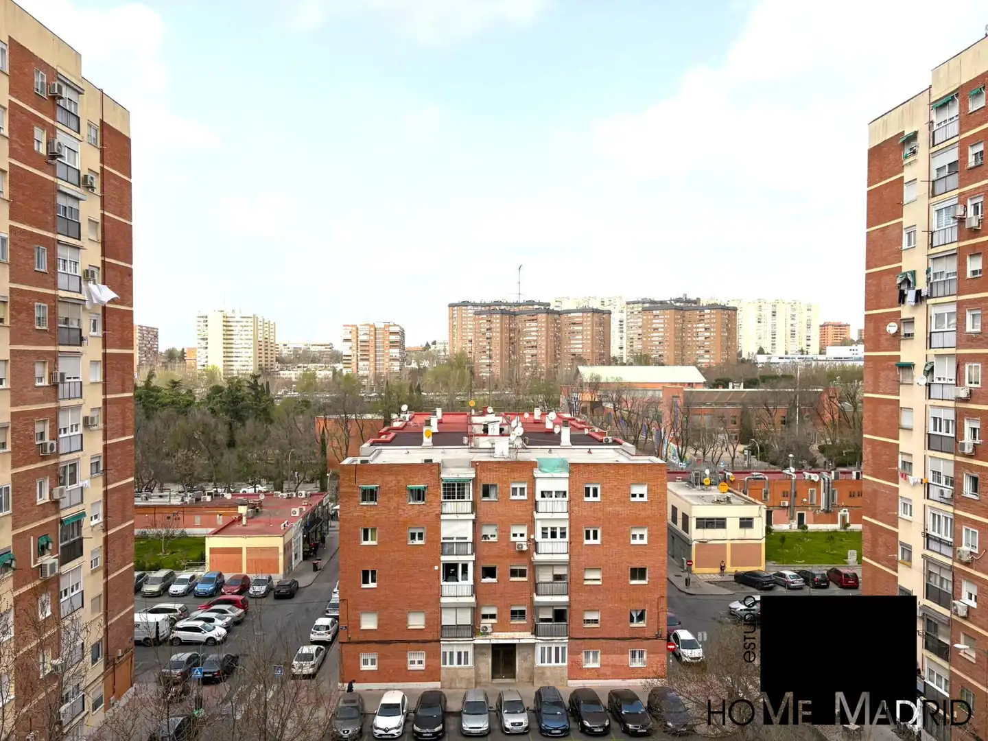 Vista exterior de Piso en venta en Madrid con Calefacción y Terraza