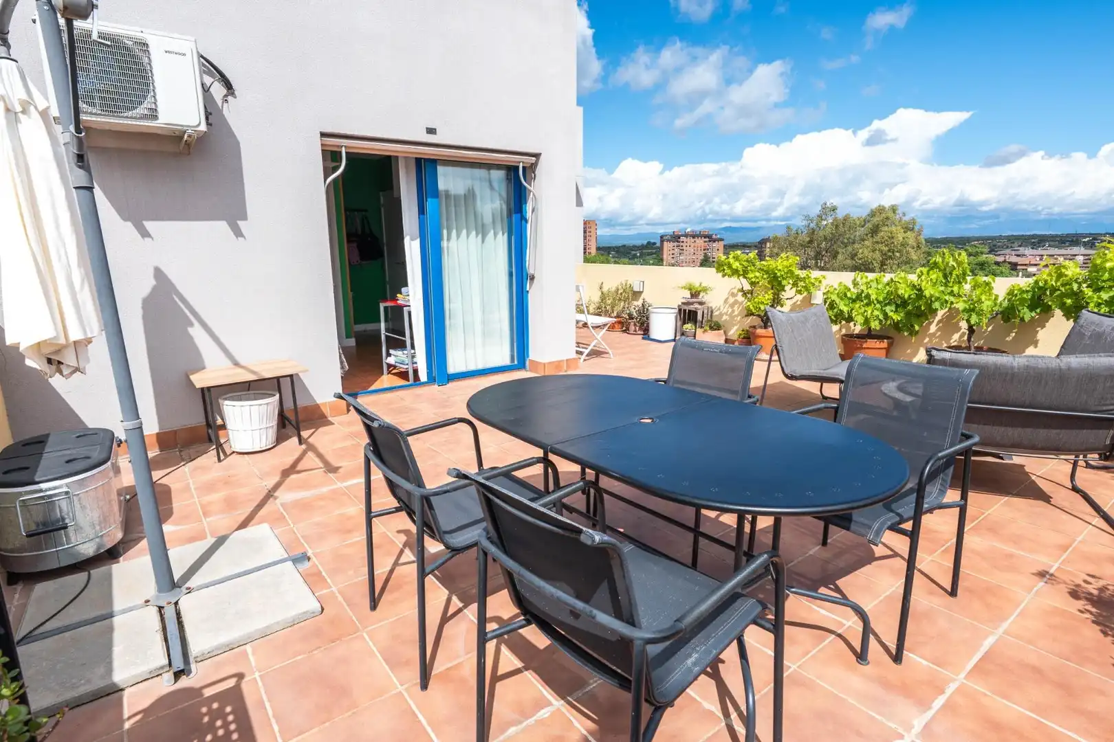 Terrasse von Haus oder Chalet zum Verkauf in Madrid mit Klimaanlage, Heizung und Privatgarten