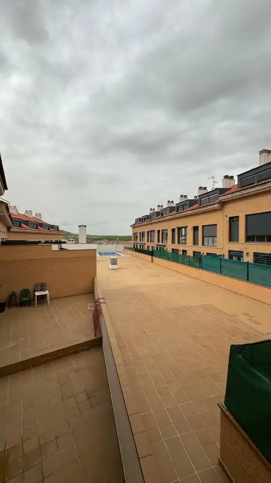 Terraza de Dúplex en venta en Torrejón del Rey con Calefacción, Amueblado y Piscina comunitaria