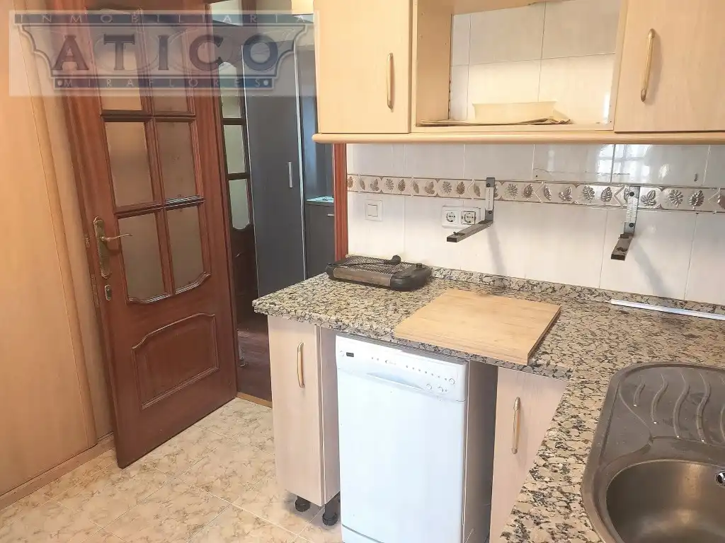 Kitchen of Flat for sale in Sevilla  with Air Conditioner and Terrace