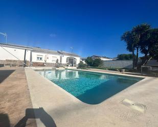 Swimming pool of House or chalet for sale in Chiclana de la Frontera  with Private garden, Terrace and Storage room